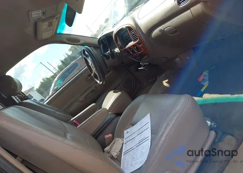 2002 Toyota Tundra Ltd V8 z USA, uszkodzony, nr VIN 5TBBT48152S276252